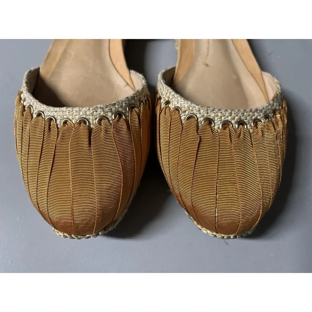 SCHUTZ brand style